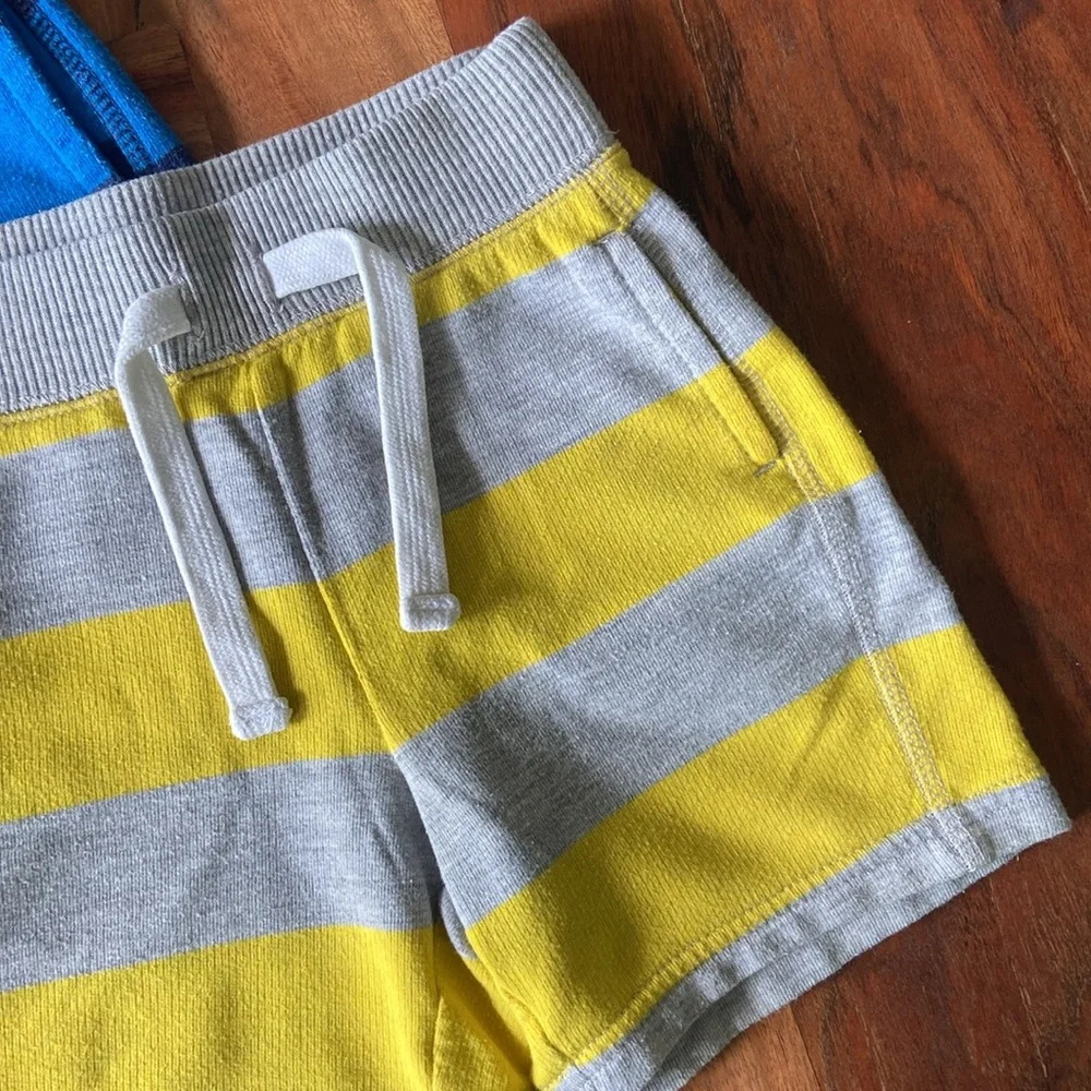 Old Navy boys bundle of two striped shorts blue yellow grey summer 18-24 months